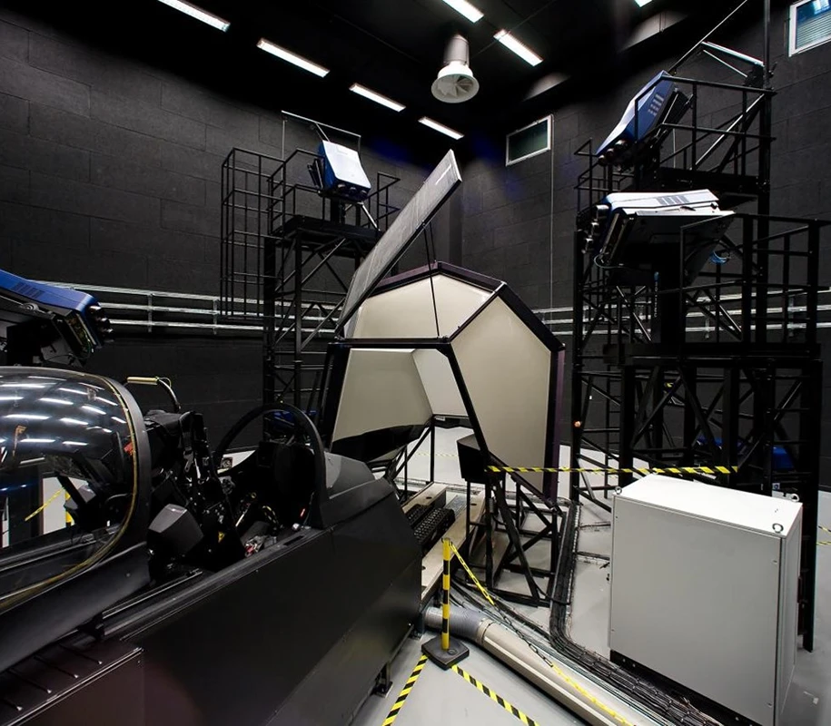 Espace de simulation aéronautique.